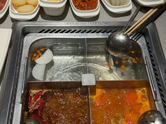 -海底捞火锅(新松江路生日主题店)