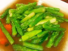 -J Daeng Seafood