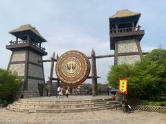 -茅山东方盐湖城景区