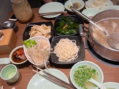 下肉之前的牛肉汤-掂档潮汕牛肉火锅(沈阳万象城店)