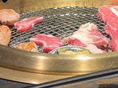 -铭牛烧肉·和牛海鲜自助(高新月牙湖店)