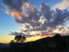 -鬼笑石后山停车场