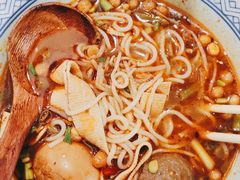 -魔都三兄弟酸辣粉·蘸卤炸串(虹桥万科店)
