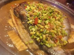 -令狐冲·炭烤活鱼(宝龙店)