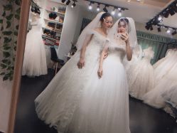 -雪莉美妆婚纱馆