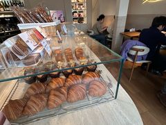 -VERIE BAKEHOUSE