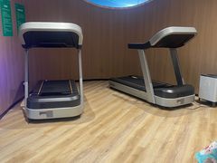 -涨巢·潮玩水疗局