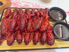 -肥肥虾庄·金牌油焖大虾(汉口城市广场店)
