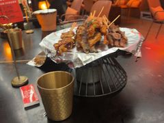 -何师烧烤Pro ·江湖川菜·小龙虾·精酿(太古里旗舰店)