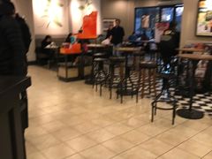 -星巴克(港汇1号办公楼店)