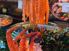 -雍容荟帝王蟹活龙虾展台自助(IFS黑金店)