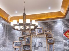 -老长沙湘菜馆(凤凰路店)