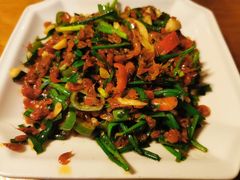 -临江餐馆二楼美食部落