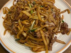 干炒牛河-玥记茶餐厅(十字门华发商都一期绸带店)