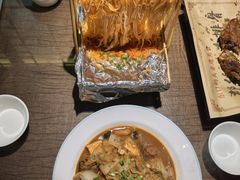 -东口码头·烧鸽子·鱼头泡饼·地方菜(金鹰悦城店)