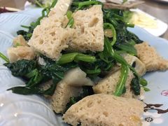 -壹阁胡羊焖饼(特色小吃街店)