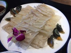 -鱼窝棚柴火铁锅炖(富山屯店)