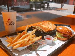 -The Habit Burger Grill 哈比特汉堡(复兴soho店)