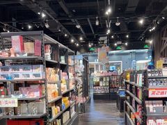 -酷乐潮玩(荟聚中心店)