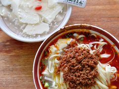-小谭豆花(西大街店)