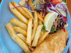 -12 Rocks Beach Bar Cafe