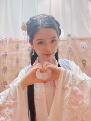 -汉仪华裳汉服馆(打浦桥店)