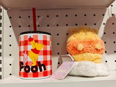 -名创优品(北京新中关购物中心地铁层店)