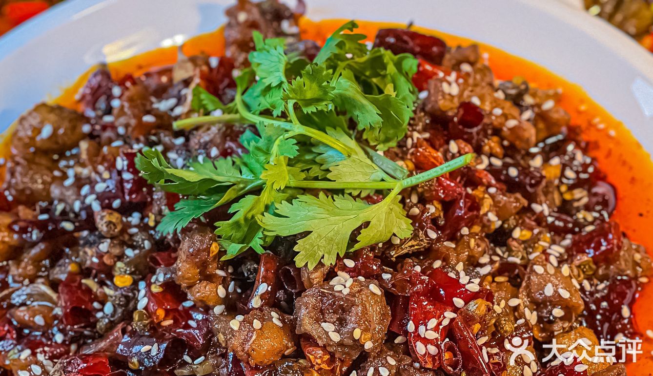 🔥爆辣辣的正宗自贡菜，嘴皮都辣入味儿了还要吃😋