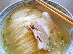 枫镇大肉面肉13面17-同得兴 Since·1995 传统苏式面馆(嘉馀坊店)