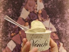 -VENCHI 闻绮(北京国贸商城店)