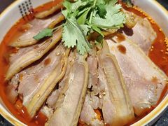 -依呀呀ktv烧烤小串(中山西路店)