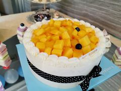 -河畔春天时尚餐厅