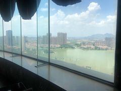 -荣誉国际酒店-云顶旋转餐厅