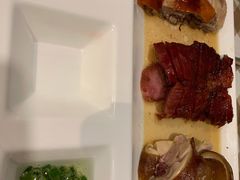 -新大咀港式茶餐厅(宝山万达店)