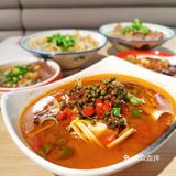 人均50+的跷脚牛肉馆，好吃到跳脚！