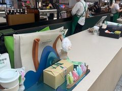 -星巴克(上海虹桥站2A检票口)