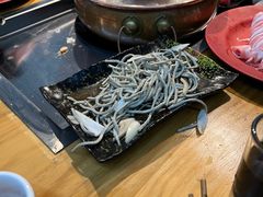 -洞庭洲·防空洞火锅·烧烤·铜锅涮肉(新百广场店)