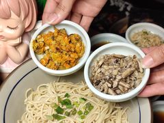 -蟹黄鱼·海派深夜面馆(巨鹿路店)