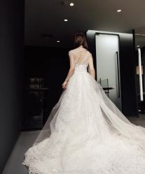 -Vera Wang婚纱礼服旗舰店