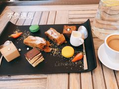 -LENBACH兰巴赫西餐啤酒坊(大连东港店)