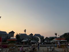 -亚龙湾希尔顿自助餐厅·海鲜·烧烤·沙滩BBQ·现场乐队