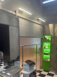 -Devilhands Barbershop男士理容店