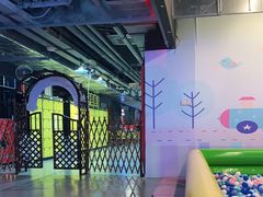 -嗨翻Hi-Fun竞技主题乐园·蹦床亲子生日轰趴(国光1937店)