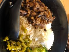 -三千粉牛肉米粉(来客茂店)