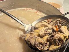 -尚尚仙·酸汤猪手·猪肚鸡火锅(华联万柳购物中心店)