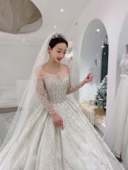 -艾米丽婚纱礼服