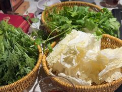 -东道煮牛肉火锅(重庆路店)