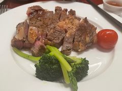 -东西风牛排馆周末烧烤自助(首都机场希尔顿店)