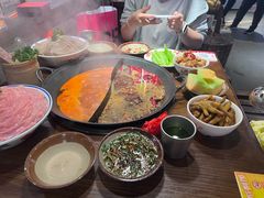 -萍姐火锅·公路夜市(武汉首店)