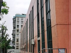 -广州市芳村工人文化宫体育场